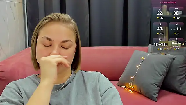 Snapshot of TataArdent chatting on 01/15/25, 02:17 TataArdent online show from 01/15/25, 02:17