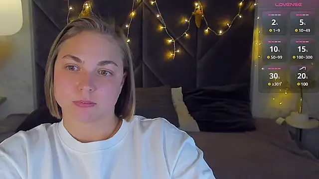 Snapshot of TataArdent chatting on 01/17/25, 02:18 TataArdent online show from 01/17/25, 02:18