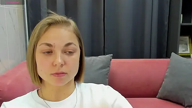 Snapshot of TataArdent chatting on 02/10/25, 08:31 TataArdent online show from 02/10/25, 08:31