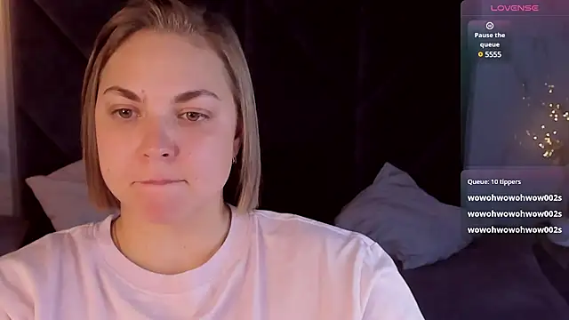 Snapshot of TataArdent chatting on 02/11/25, 11:44 TataArdent online show from 02/11/25, 11:44