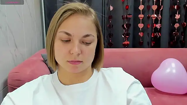 Snapshot of TataArdent chatting on 02/13/25, 08:13 TataArdent online show from 02/13/25, 08:13