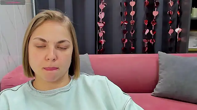 Snapshot of TataArdent chatting on 02/18/25, 08:14 TataArdent online show from 02/18/25, 08:14