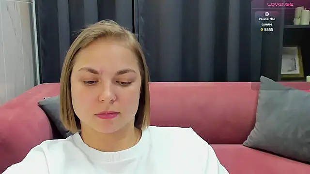 Snapshot of TataArdent chatting on 02/21/25, 11:43 TataArdent online show from 02/21/25, 11:43