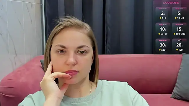 Snapshot of TataArdent chatting on 03/07/25, 11:38 TataArdent online show from 03/07/25, 11:38