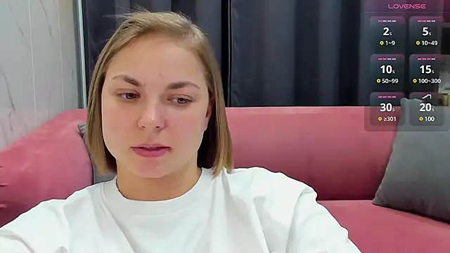 Snapshot of TataArdent chatting on 03/11/25, 02:10 TataArdent online show from 03/11/25, 02:10