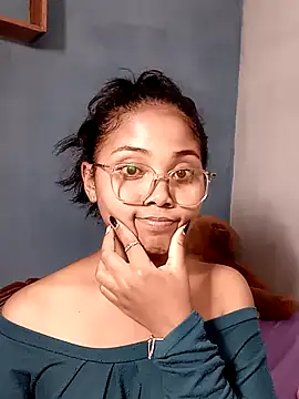 Snapshot of naya86 chatting on 12/02/24, 03:03 naya86 online show from 12/02/24, 03:03