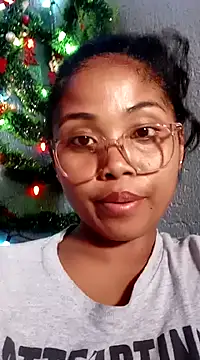 Snapshot of naya86 chatting on 12/23/24, 09:05 naya86 online show from 12/23/24, 09:05