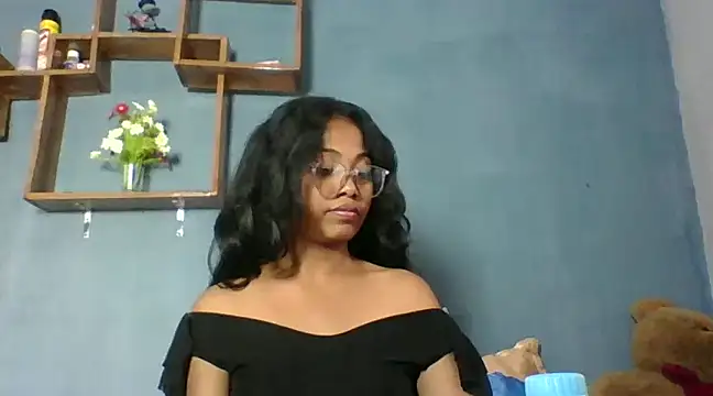 Snapshot of naya86 chatting on 12/30/24, 09:27 naya86 online show from 12/30/24, 09:27