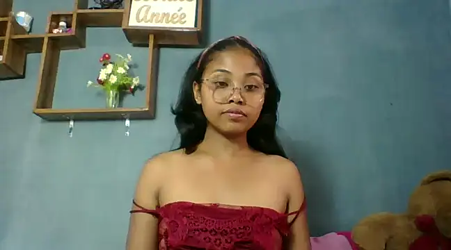 Snapshot of naya86 chatting on 01/10/25, 06:53 naya86 online show from 01/10/25, 06:53