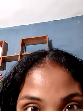 Snapshot of naya86 chatting on 02/15/25, 12:43 naya86 online show from 02/15/25, 12:43