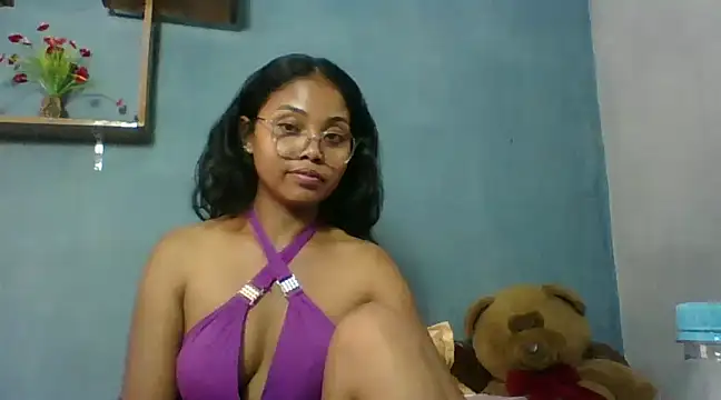 Snapshot of naya86 chatting on 02/19/25, 11:06 naya86 online show from 02/19/25, 11:06