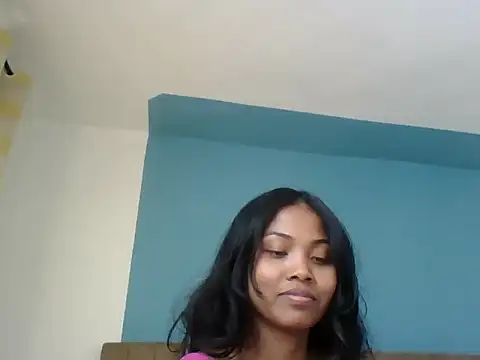 Snapshot of naya86 chatting on 09/12/25, 11:43 naya86 online show from 09/12/25, 11:43