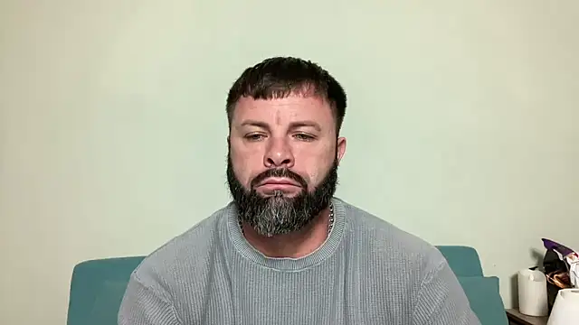 Snapshot of AlphaSparks chatting on 09/16/25, 02:34 AlphaSparks online show from 09/16/25, 02:34