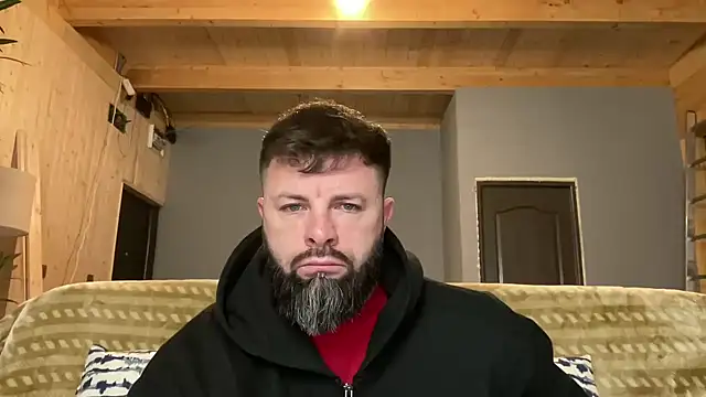 Snapshot of AlphaSparks chatting on 11/07/25, 03:50 AlphaSparks online show from 11/07/25, 03:50