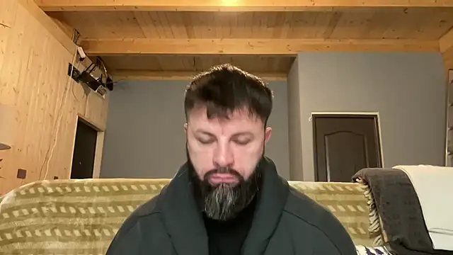 Snapshot of AlphaSparks chatting on 11/11/25, 04:01 AlphaSparks online show from 11/11/25, 04:01