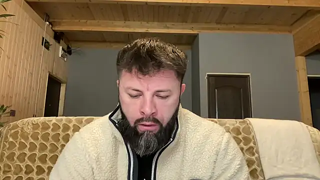 Snapshot of AlphaSparks chatting on 11/18/25, 03:45 AlphaSparks online show from 11/18/25, 03:45