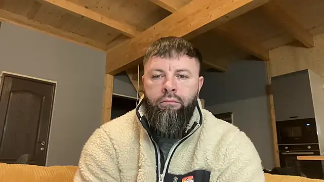 Snapshot of AlphaSparks chatting on 12/18/25, 03:45 AlphaSparks online show from 12/18/25, 03:45