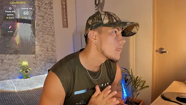 CRAZYBOYLOVE online show from 10/09/25, 10:02