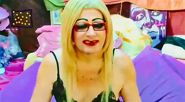 Goldeena online show from 03/01/25, 08:45