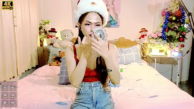 Snapshot of ribbinpink chatting on 11/27/25, 01:24 ribbinpink online show from 11/27/25, 01:24