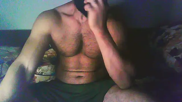 Snapshot of Vbestshow chatting on 09/17/25, 05:36 Vbestshow online show from 09/17/25, 05:36