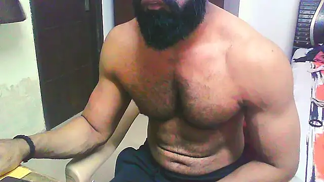 Snapshot of Vbestshow chatting on 09/20/25, 05:03 Vbestshow online show from 09/20/25, 05:03