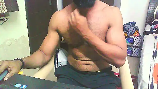 Snapshot of Vbestshow chatting on 09/25/25, 08:18 Vbestshow online show from 09/25/25, 08:18