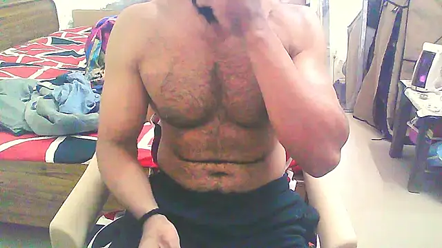 Snapshot of Vbestshow chatting on 11/17/25, 11:05 Vbestshow online show from 11/17/25, 11:05