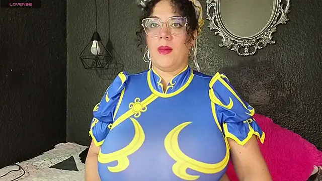 dulce lf online show from 10/31/25, 05:30