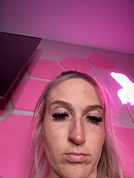  Rapunzel  online show from 03/06/25, 05:24