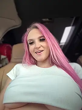 Snapshot of _Rapunzel_ chatting on 11/27/25, 10:56 Rapunzel online show from 11/27/25, 10:56