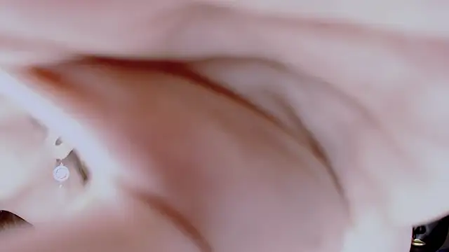 Eleonores online show from 11/28/25, 05:21