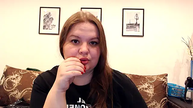 KateLuno online show from 11/10/25, 06:51