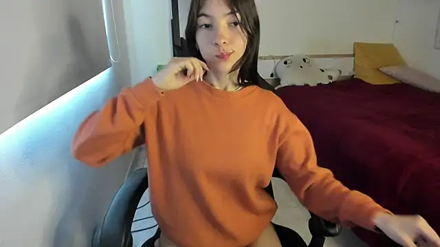 SarahLee  online show from 12/30/24, 01:58