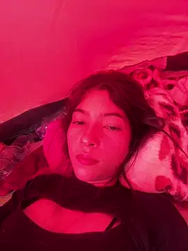 SarahLee  online show from 01/12/25, 05:44