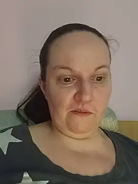 BustyLadyAlma online show from 06/21/26, 06:38