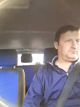 Snapshot of sarpe4 chatting on 11/25/25, 01:22 sarpe4 online show from 11/25/25, 01:22