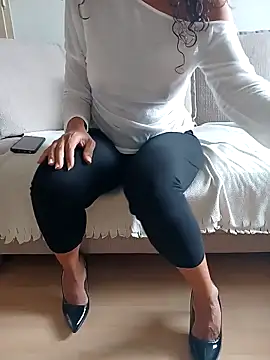 Alyalibertine online show from 09/12/25, 10:37