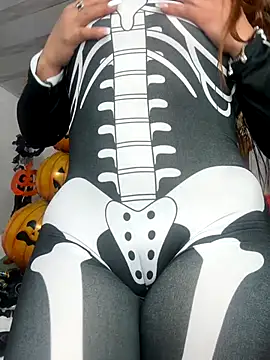 Snapshot of alexa_fiore01 chatting on 11/01/25, 01:57 alexa fiore01 online show from 11/01/25, 01:57