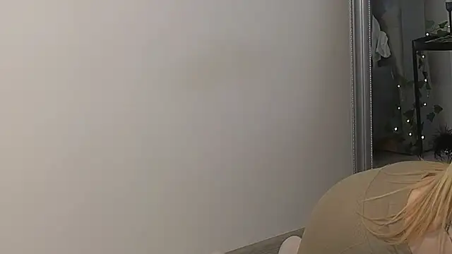 JuliaJuliette online show from 02/09/25, 08:45