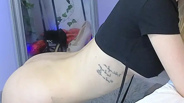 JuliaJuliette online show from 02/26/25, 11:59