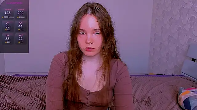 Snapshot of Janie_JJ_Curvie chatting on 04/11/26, 03:22 Janie JJ Curvie online show from 04/11/26, 03:22
