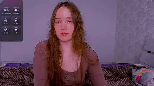 Snapshot of Janie_JJ_Curvie chatting on 04/13/26, 04:29 Janie JJ Curvie online show from 04/13/26, 04:29