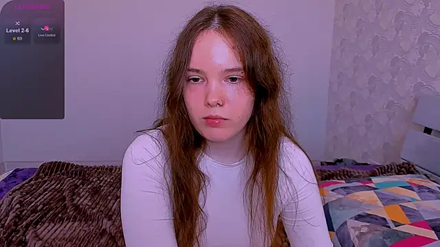 Snapshot of Janie_JJ_Curvie chatting on 04/18/26, 02:48 Janie JJ Curvie online show from 04/18/26, 02:48