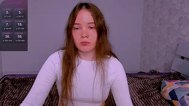 Snapshot of Janie_JJ_Curvie chatting on 04/19/26, 02:22 Janie JJ Curvie online show from 04/19/26, 02:22
