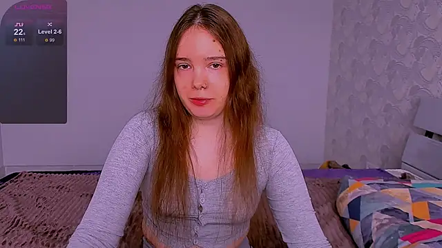 Snapshot of Janie_JJ_Curvie chatting on 05/18/26, 02:07 Janie JJ Curvie online show from 05/18/26, 02:07