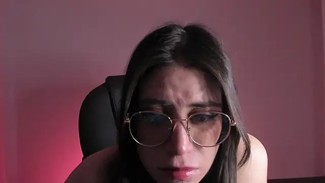 Snapshot of HazelKush chatting on 10/09/25, 07:23 HazelKush online show from 10/09/25, 07:23