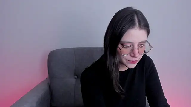 HazelKush online show from 11/25/25, 09:59