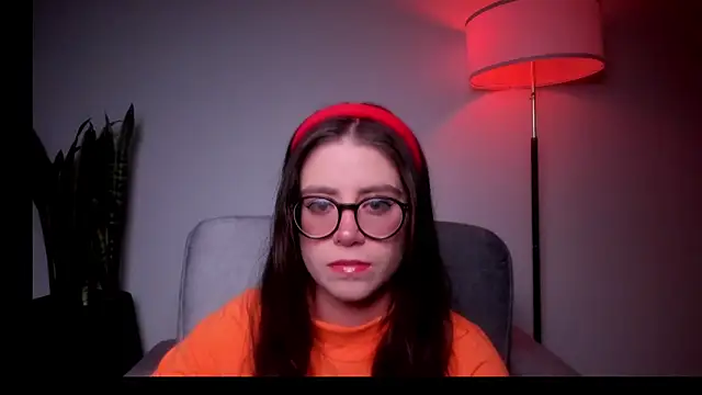 HazelKush online show from 06/24/26, 10:31