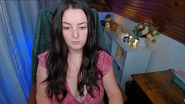 Snapshot of ErinMarshall chatting on 11/25/25, 03:34 ErinMarshall online show from 11/25/25, 03:34